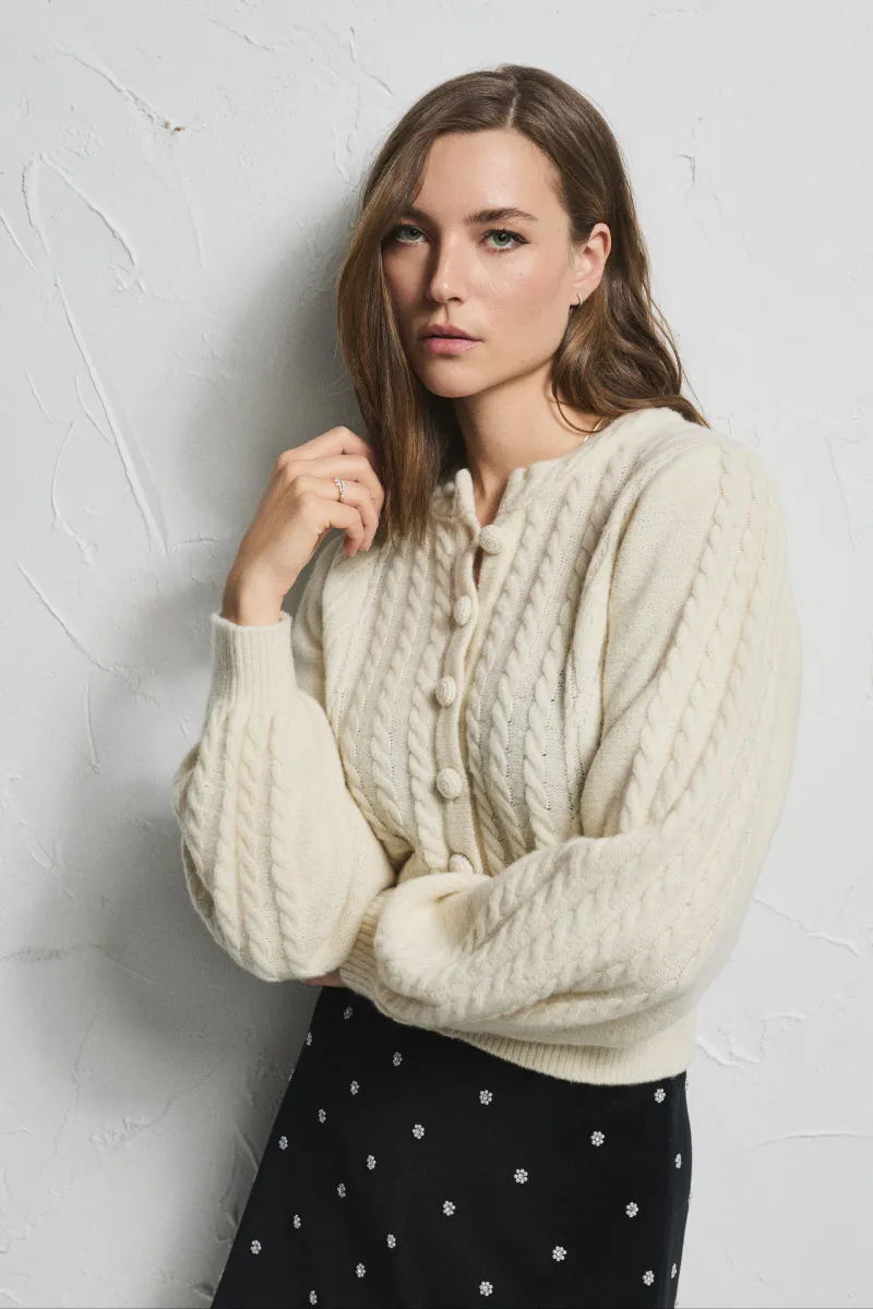 Elodie White  - Pia Tjelta